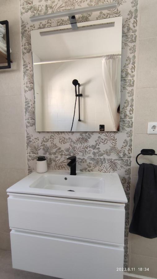 Rosalia Playa San Cristobal Wifi Netflix Apartment Almunecar Exterior photo