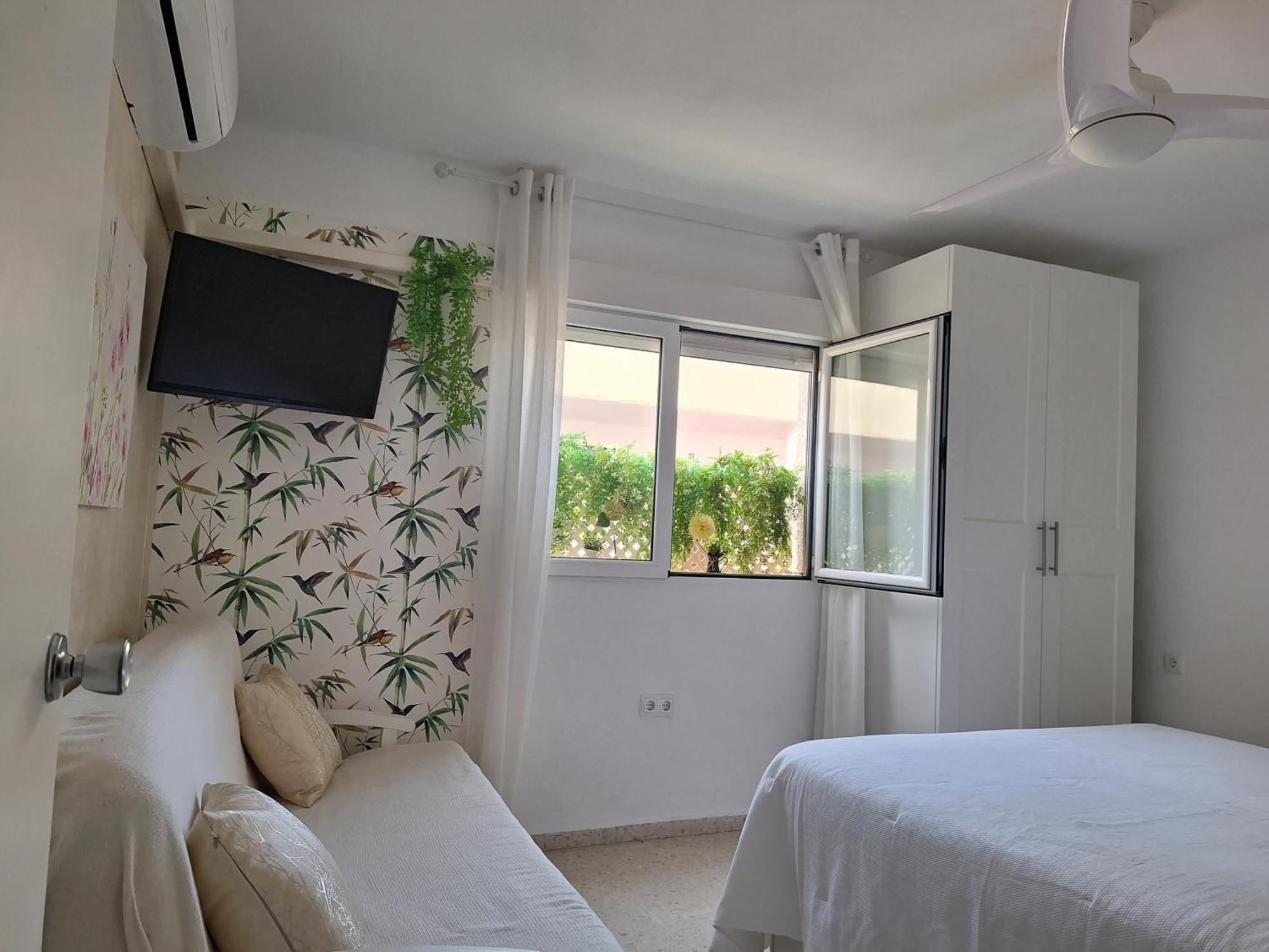 Rosalia Playa San Cristobal Wifi Netflix Apartment Almunecar Exterior photo